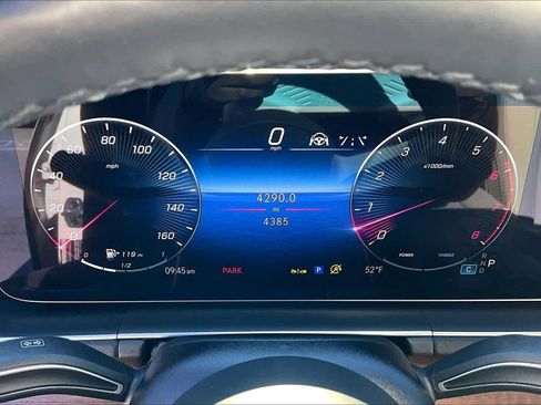 Used 2025 Mercedes-Benz GLS 450 4MATIC image 26