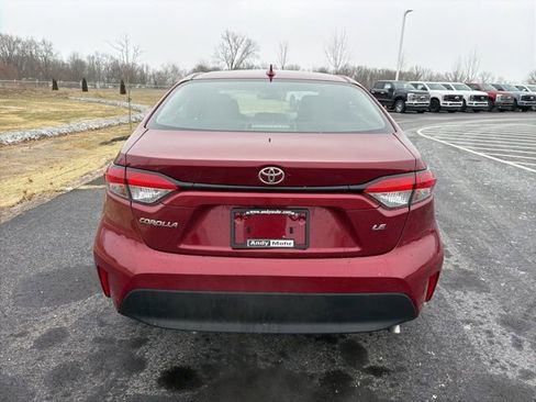 Used 2024 Toyota Corolla LE image 6