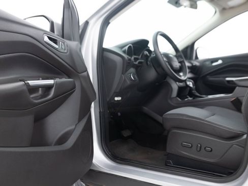 Used 2018 Ford Escape SE FWD image 26