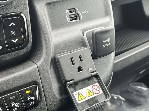 New 2026 RAM ProMaster 3500 w/ Advanced Safety Group FWD image 24