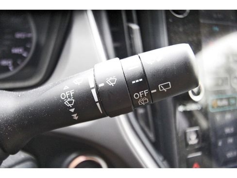 Used 2024 Subaru Crosstrek 2.0i Premium AWD/4WD image 18