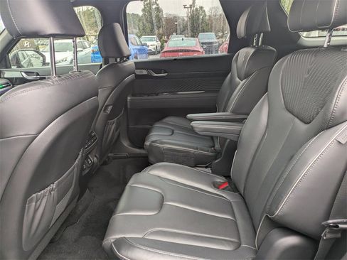 Used 2023 Hyundai Palisade Calligraphy w/ Winter Package image 12