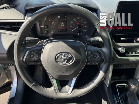 Used 2024 Toyota Corolla Cross SE image 15