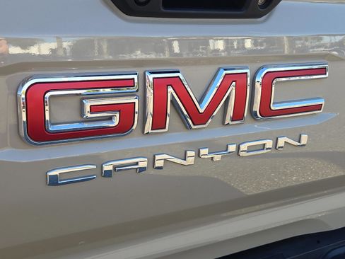 Certified 2024 GMC Canyon Elevation w/ Elevation Premium Package image 12