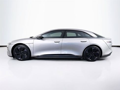 Used 2025 Lucid Air Pure RWD image 5