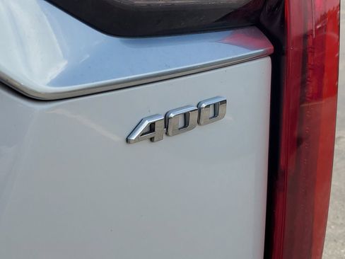 Used 2024 Cadillac XT6 Premium Luxury w/ LPO, Floor Liner Package AWD/4WD image 32