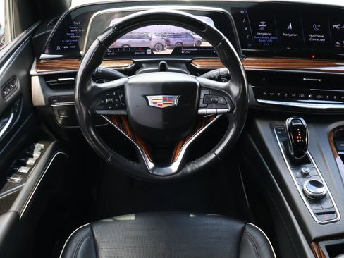 Used 2023 Cadillac Escalade Premium Luxury w/ LPO, Illumination Package image 15