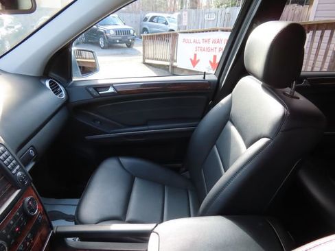 Used 2011 Mercedes-Benz ML 350 4MATIC image 24