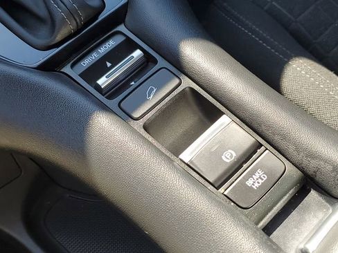 Used 2024 Honda HR-V LX image 28