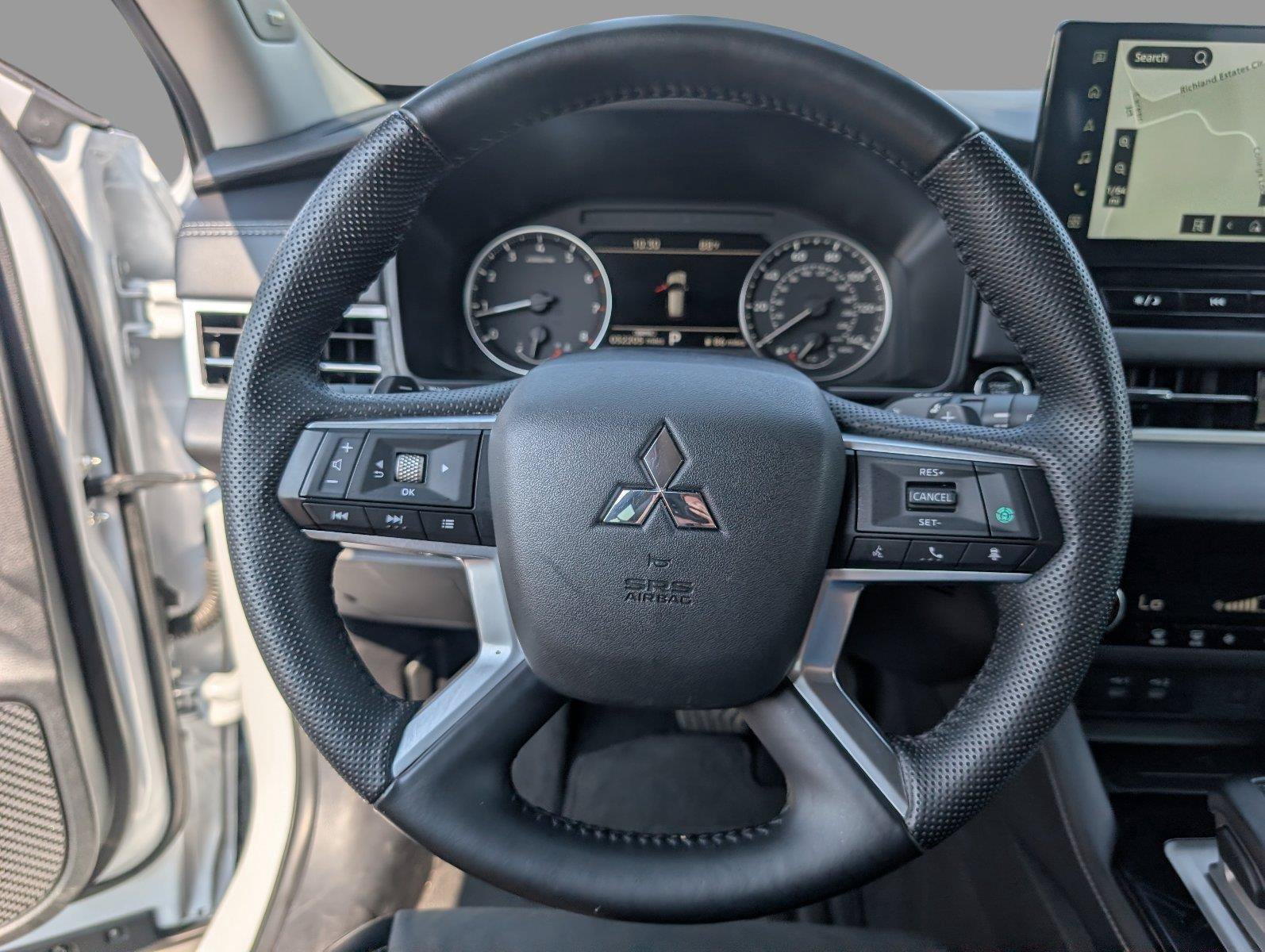 Used 2025 Mitsubishi Outlander SE AWD/4WD image 28