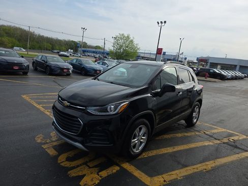 Used 2018 Chevrolet Trax LT w/ Driver Confidence Package FWD image 9