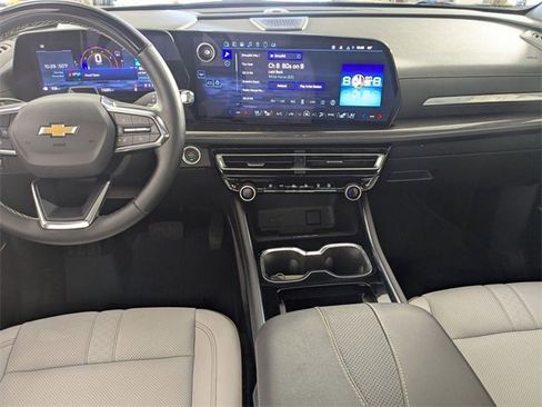 Certified 2025 Chevrolet Traverse High Country image 27