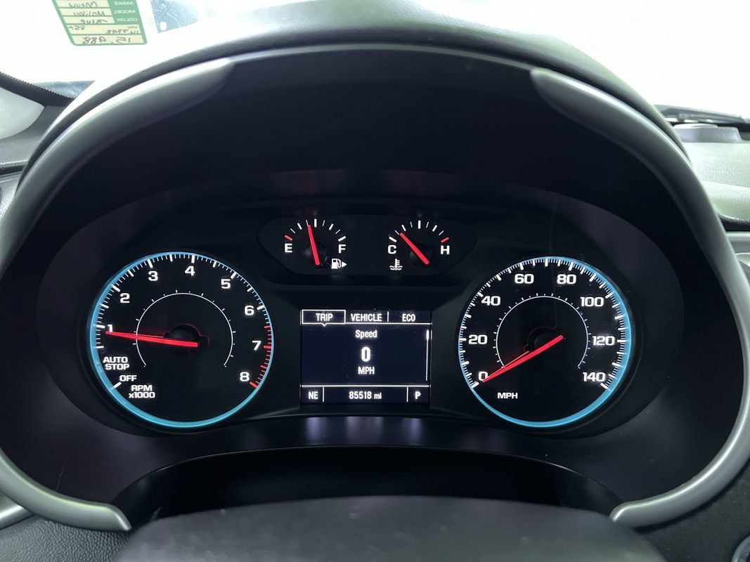 Used 2022 Chevrolet Malibu LT FWD image 19