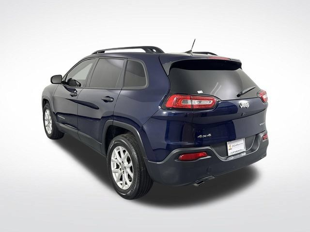 Used 2016 Jeep Cherokee Sport w/ Cold Weather Group AWD/4WD image 32