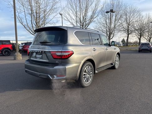 Used 2023 Nissan Armada SL image 7