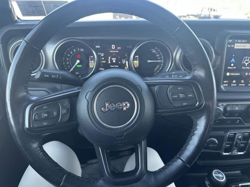 Used 2023 Jeep Wrangler Unlimited w/ Cold Weather Group image 9