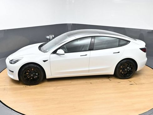 Used 2022 Tesla Model 3 RWD image 50