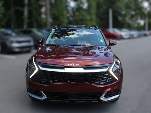 Certified 2025 Kia Sportage SX FWD image 17