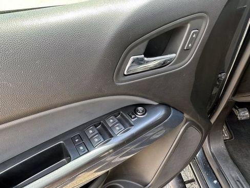 Used 2018 Chevrolet Colorado Z71 AWD/4WD image 17