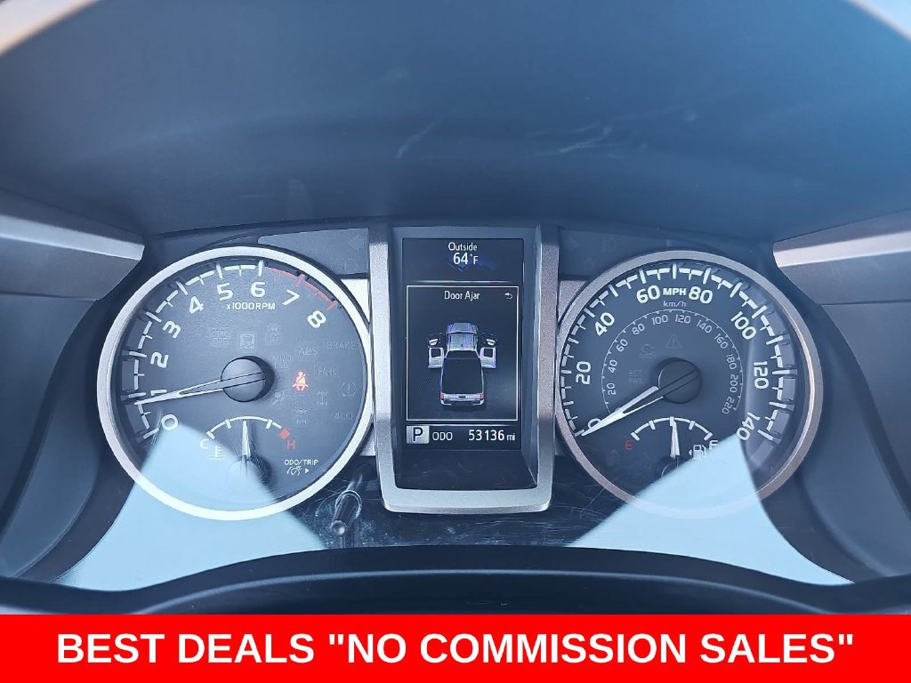 Used 2017 Toyota Tacoma SR5 w/ Tow Package RWD image 18