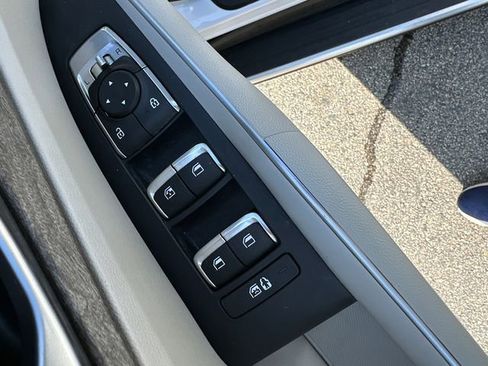 Used 2023 Kia Sorento X-Line EX image 29