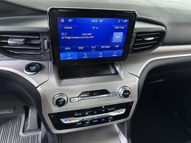 Used 2023 Ford Explorer XLT AWD/4WD image 13