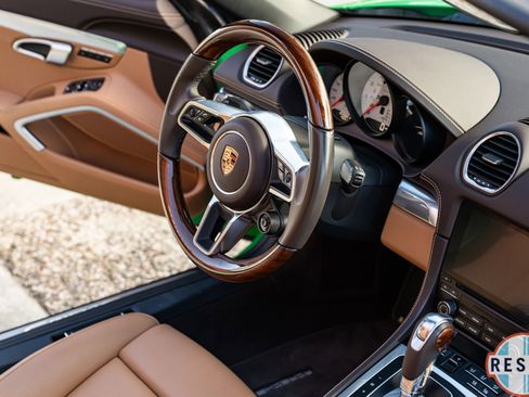 Used 2023 Porsche 718 Boxster S image 19