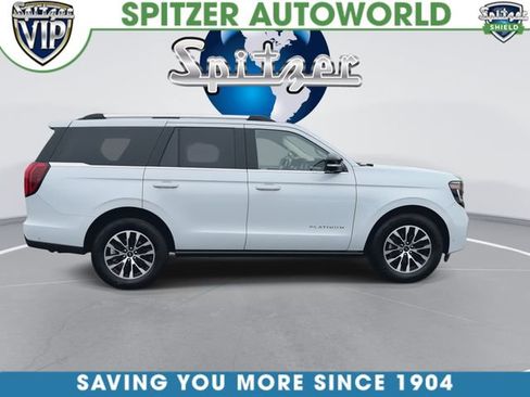 Used 2025 Ford Expedition Platinum image 10