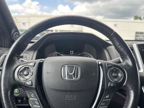 Used 2020 Honda Ridgeline Black Edition image 15