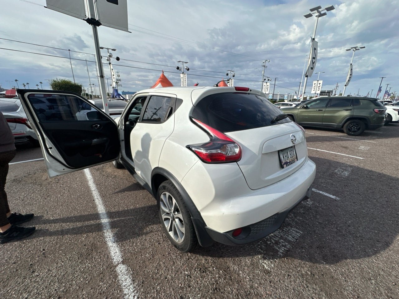 Used 2015 Nissan Juke S FWD image 10