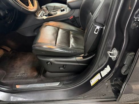 Used 2017 Jeep Grand Cherokee Overland AWD/4WD image 20