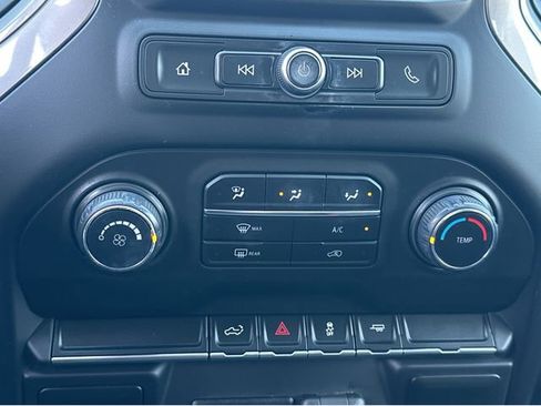 Used 2020 Chevrolet Silverado 1500 Custom w/ Custom Value Package RWD image 26