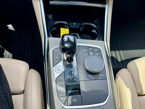 Used 2022 BMW 330i xDrive Sedan w/ M Sport Package AWD/4WD image 25