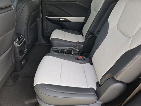 New 2026 Lexus TX 500h AWD image 19