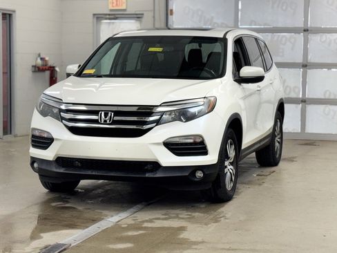 Used 2017 Honda Pilot EX-L image 3