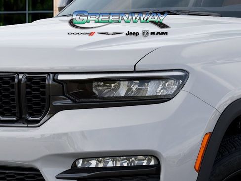 New 2025 Jeep Grand Cherokee Limited w/ Black Appearance Package RWD image 10