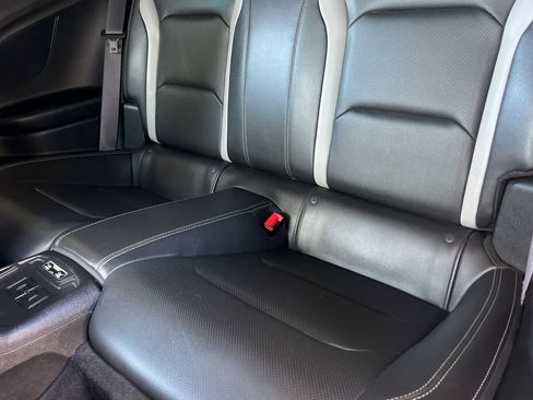 Used 2016 Chevrolet Camaro SS RWD image 5