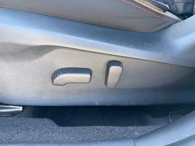 Used 2022 Subaru Impreza 2.0i Sport AWD/4WD image 12