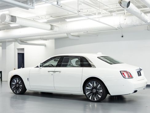 New 2027 Rolls-Royce Ghost Extended Wheelbase AWD/4WD image 5