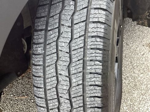 Used 2025 Hyundai Santa Fe SEL FWD image 29