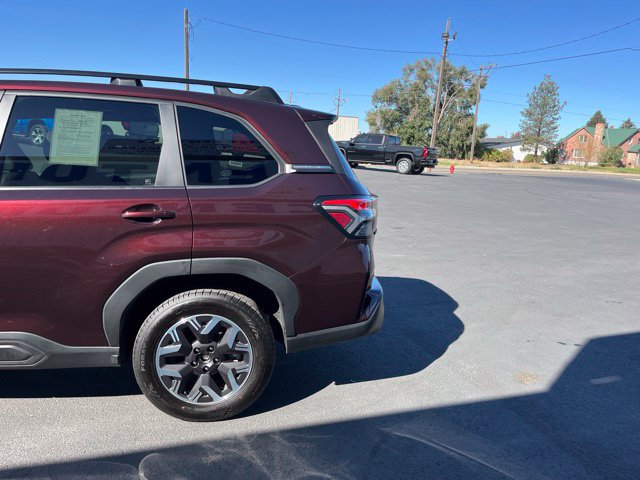 Used 2026 Subaru Forester Premium AWD/4WD image 7