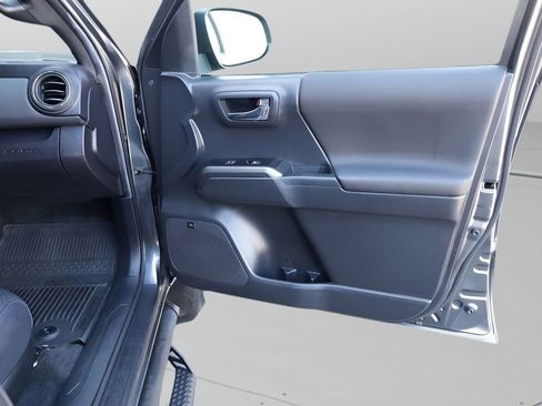 Certified 2022 Toyota Tacoma TRD Sport w/ TRD Premium Sport Package image 17