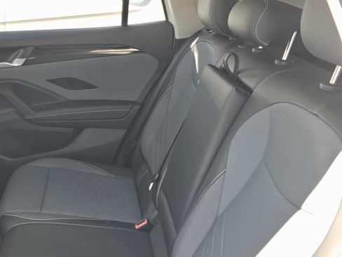 New 2026 Volkswagen Tiguan SE AWD/4WD image 11
