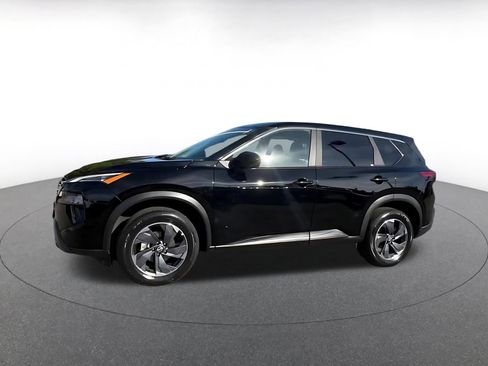 Used 2025 Nissan Rogue SV FWD image 8