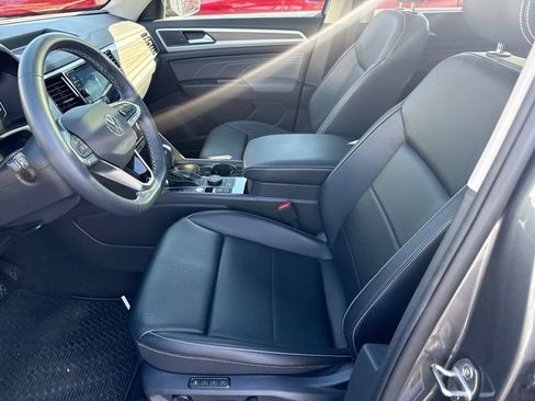 Used 2023 Volkswagen Atlas Cross Sport SEL AWD/4WD image 10
