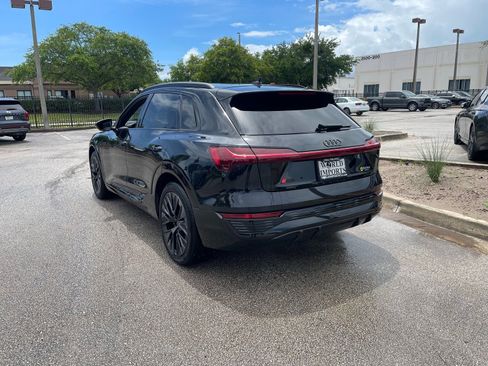 Used 2024 Audi Q8 e-tron Prestige w/ Prestige Package AWD/4WD image 3