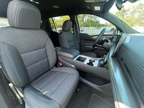 New 2026 Chevrolet Traverse LT w/ Midnight/Sport Edition FWD image 27