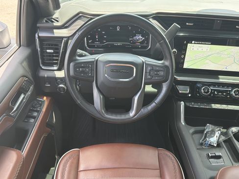 Used 2024 GMC Sierra 2500 Denali Ultimate AWD/4WD image 44