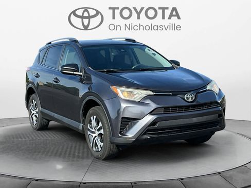 Used 2017 Toyota RAV4 LE w/ All Weather Liner Package AWD/4WD image 7