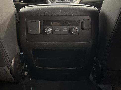 Used 2019 Chevrolet Tahoe LT image 10